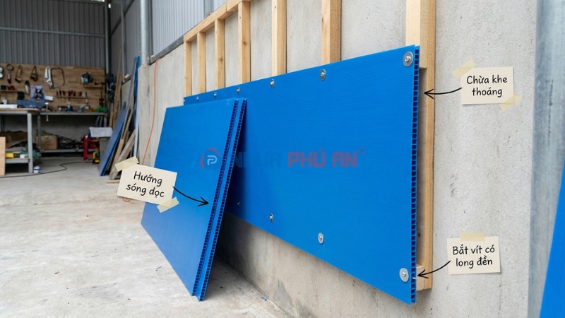 Hướng dẫn lắp tấm nhựa Danpla có khe thoáng để giảm truyền nhiệt hiệu quả hơn