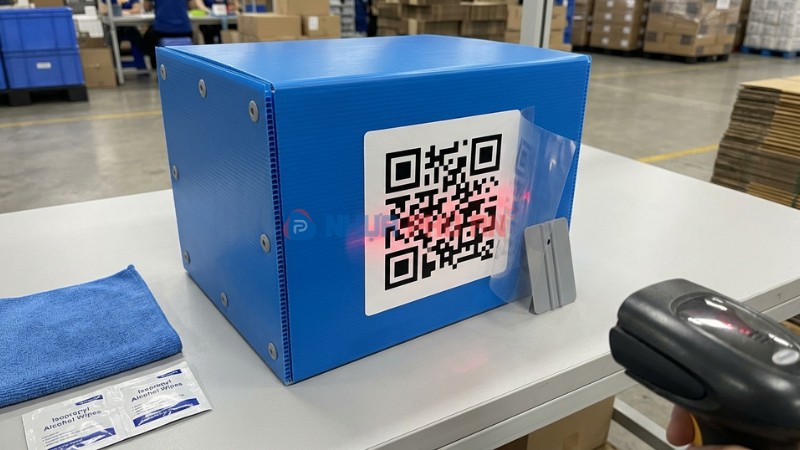 Cách làm QR bền và quét nhanh trên thùng nhựa Danpla