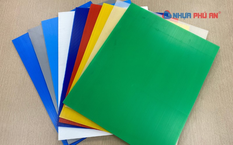 Nhựa danpla Phú An đa dạng màu sắc