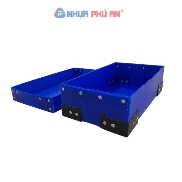 Khay nhựa danpla có nắp úp và góc kê đáy